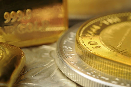 Silver vs. Gold: Which is the Better Investment?